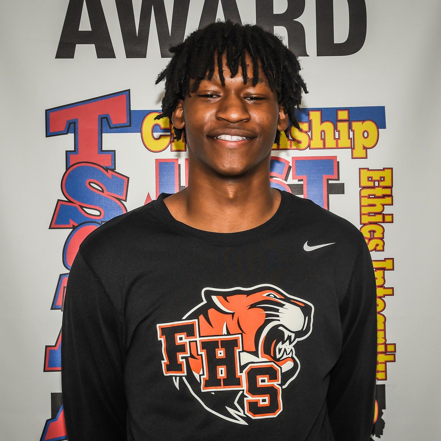 19 - aoy - fhs - julius dixon.jpg